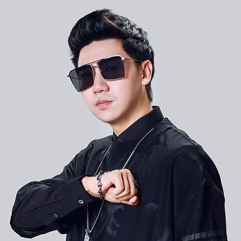王绎龙资料，王绎龙最新歌曲，王绎龙MV视频，王绎龙音乐专辑，王绎龙好听的歌